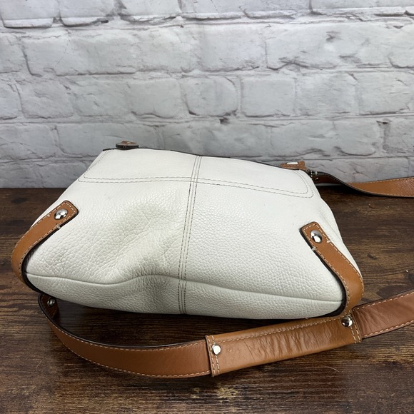 Coach Penelope Hippie Cream Pebbled Leather Slim Satchel Purse Crossbody F14679 - Picture 5 of 8